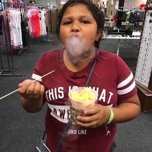 Meet your Posher, Mireya